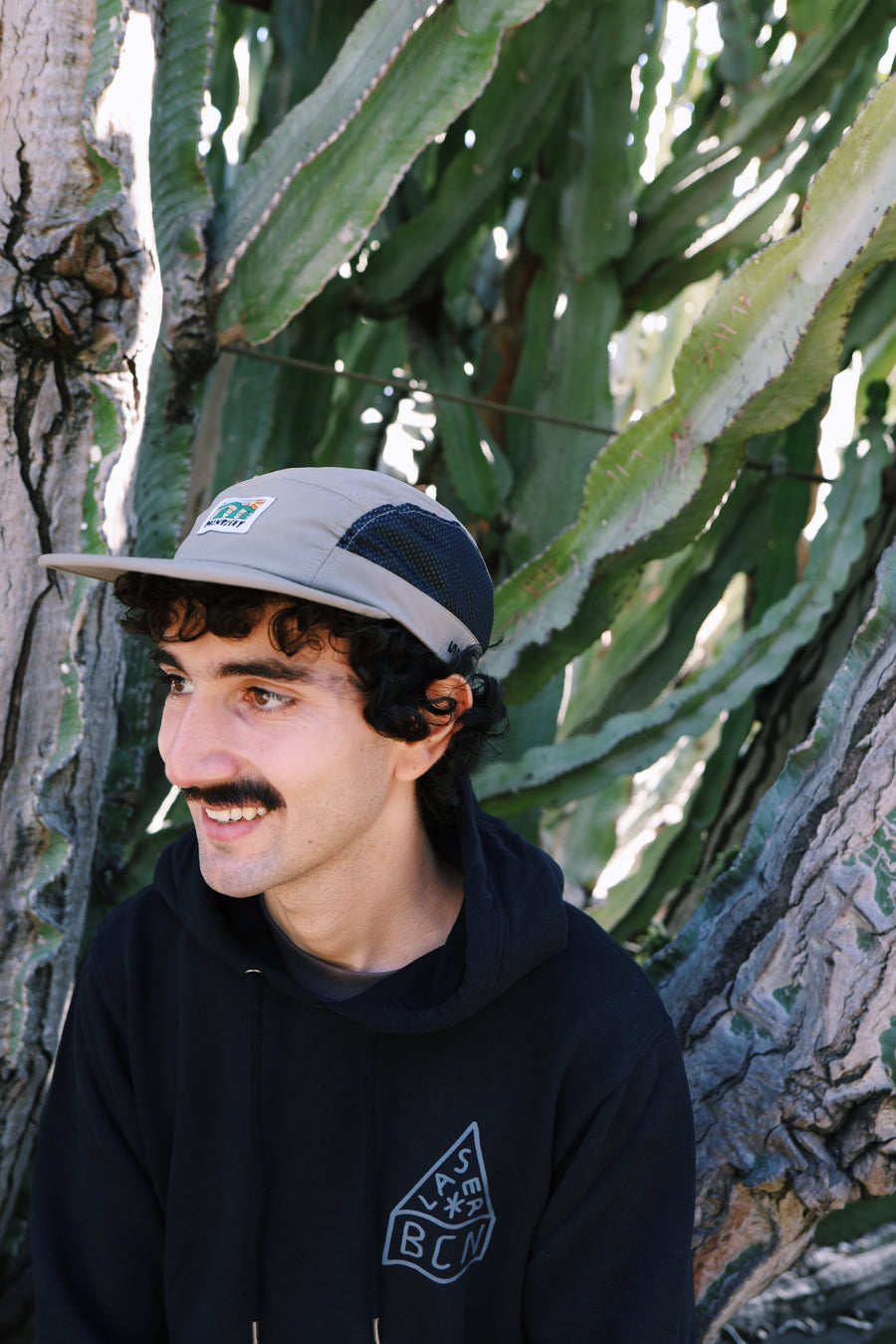 MONTSENY V2 TECH 5 PANEL HAT GRAVEL