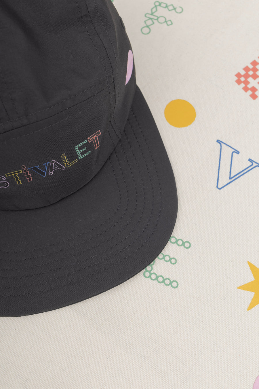 FESTIVALET 5 PANEL HAT BLACK