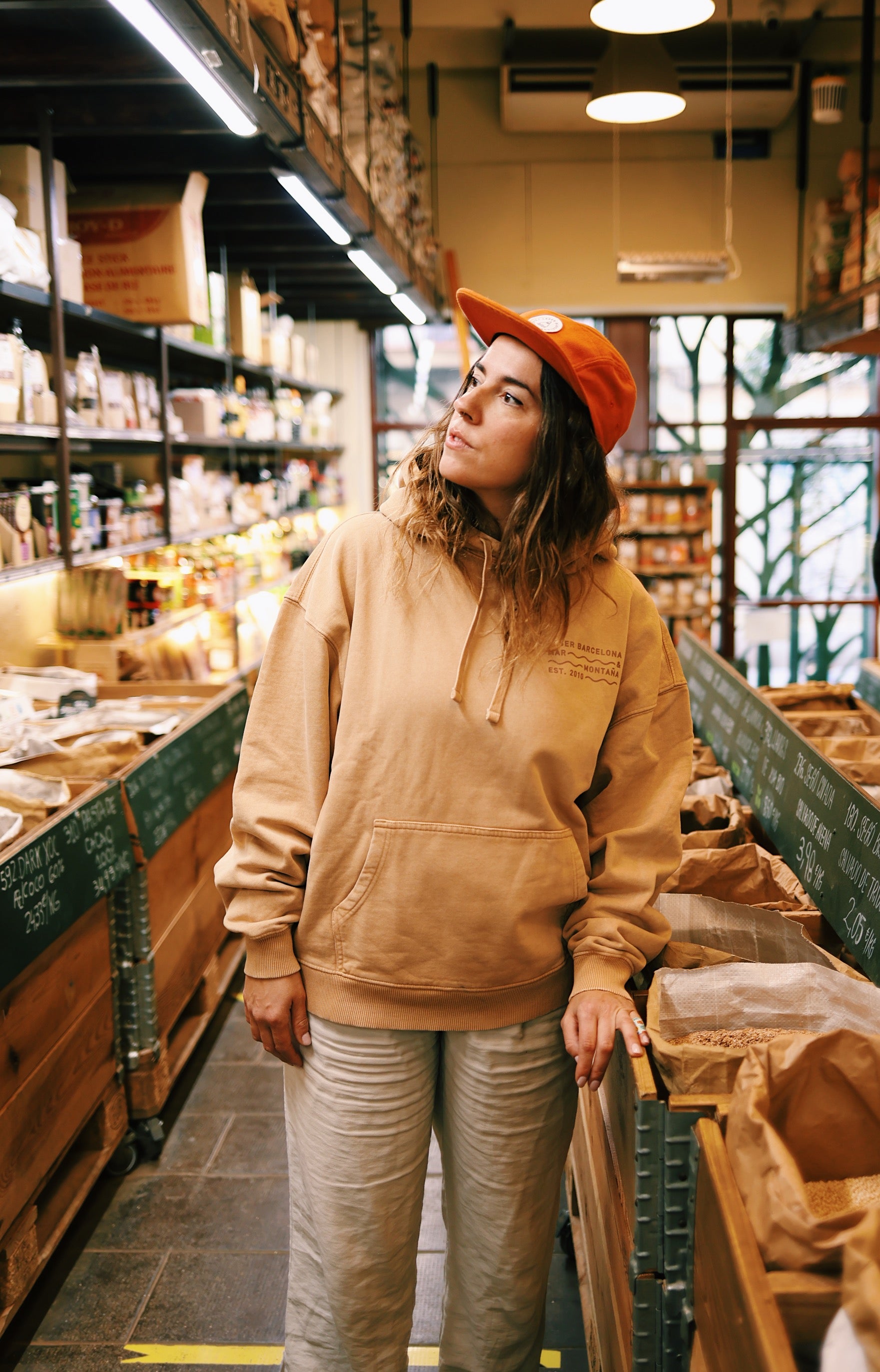 BORNE OVERSIZE HOODIE FADED SAND – LASER BARCELONA